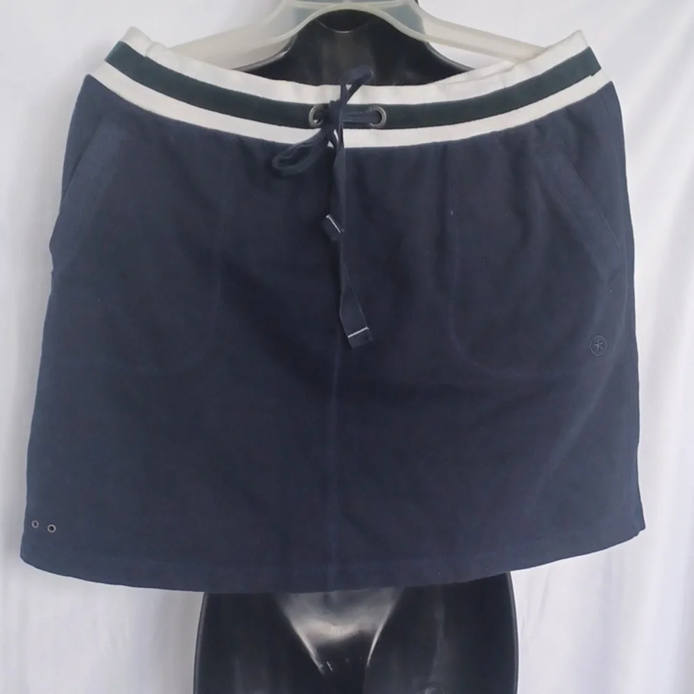 Converse one star Navy skirt. Super comfy!